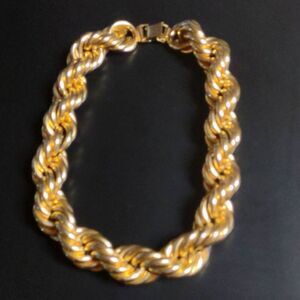 Gold Tone Braided Necklace Halloween?